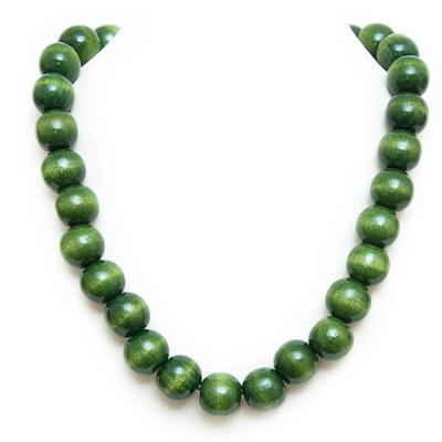  Green necklace and bracelet